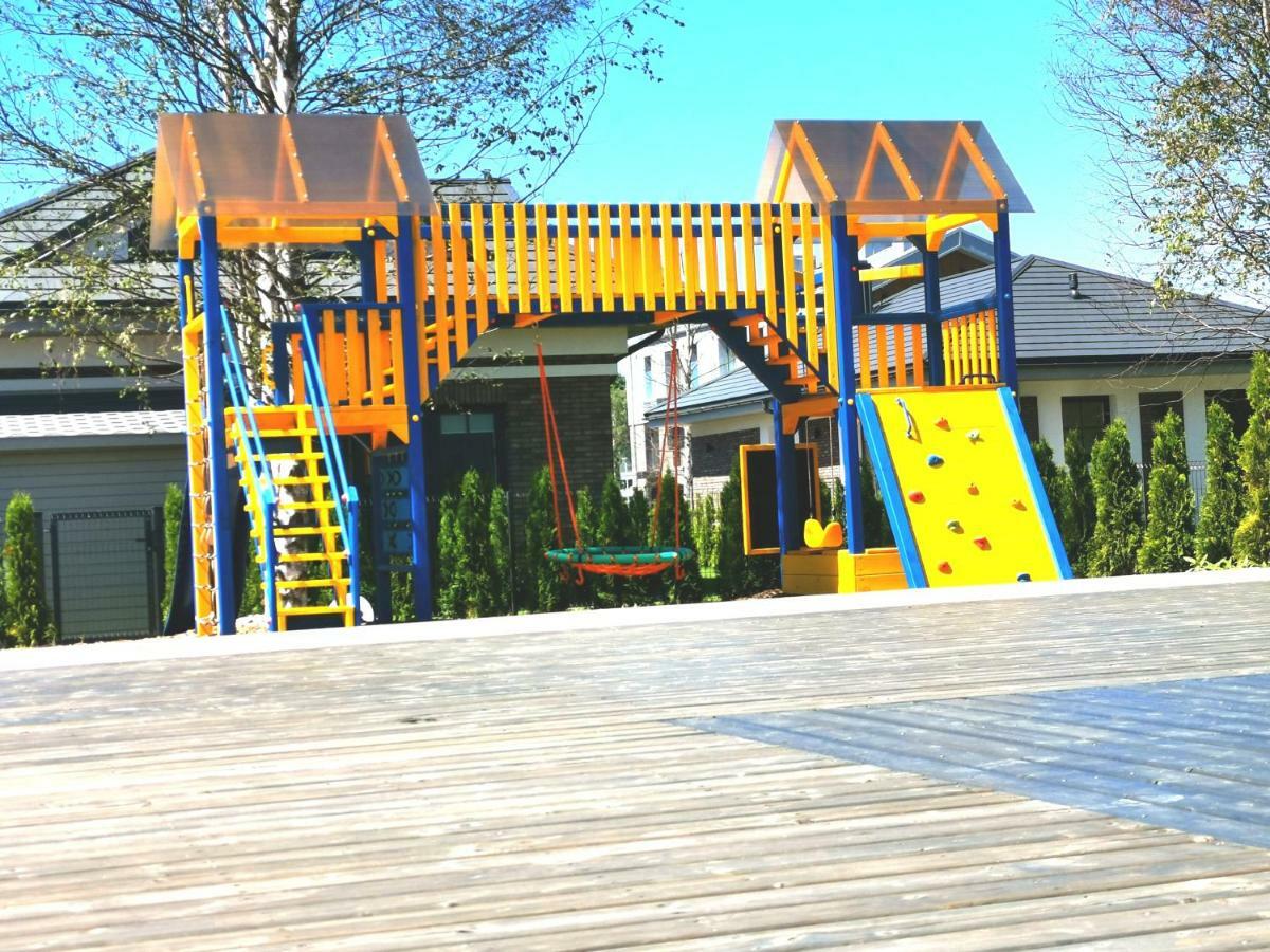 Vaivorykstes Namai Apartman Palanga Kültér fotó